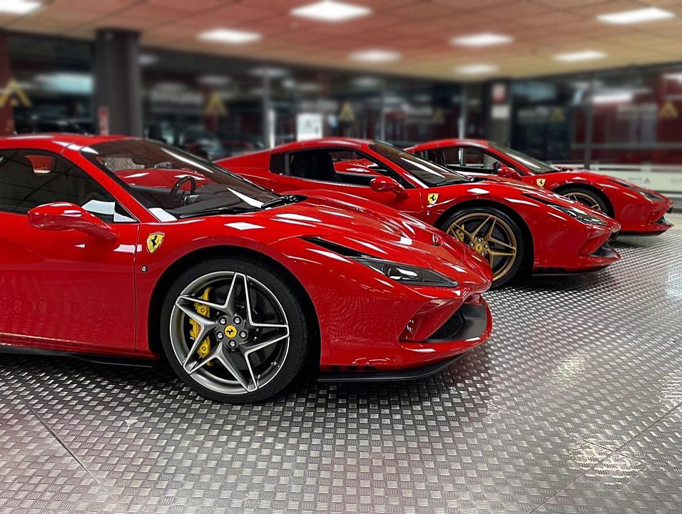 Servicio de Alquiler de Ferrari en Alicante con Luxury Cars Rental